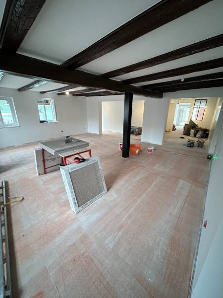 début des travaux pour pose de carrelage